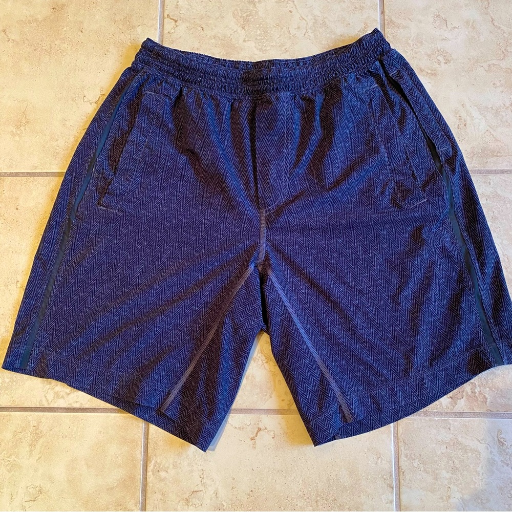 Lululemon Linerless 9 inch inseam Athletic Shorts Medium